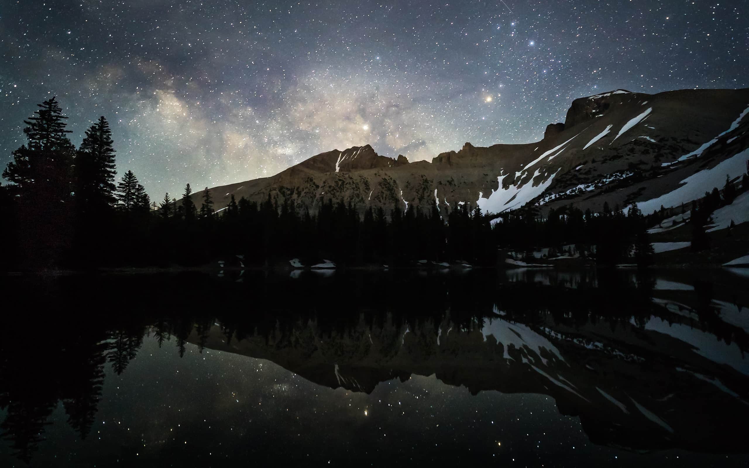 The 12 Darkest Places in the United States Perfect For Stargazing