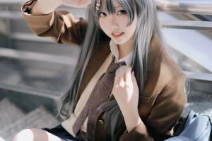 Sakura Island Ma Yi COS, JK, black silk student girl, I love her so much.